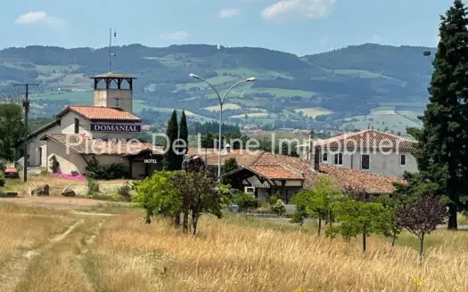 Commerce À vendre 2500 m²