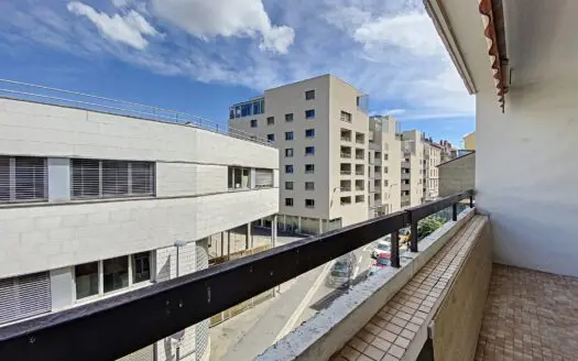Appartement À louer  3 pièce(s) 64 m²