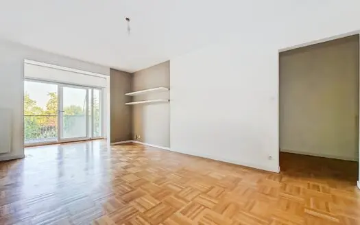 Appartement À louer 4 pièce(s) 87 m²