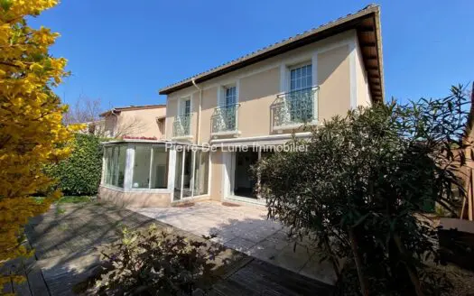 Maison À vendre 5 pièce(s) 154 m²