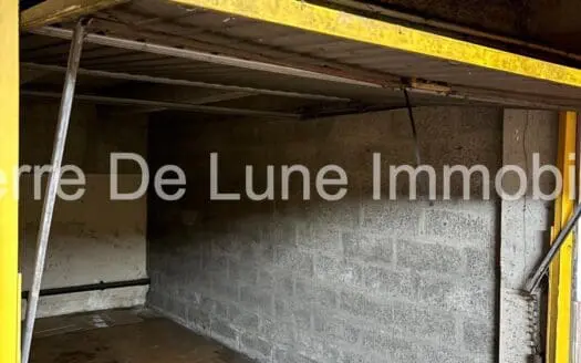 Garage / parking À vendre
