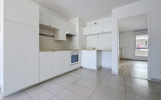 Appartement À louer  2 pièce(s) 46 m²