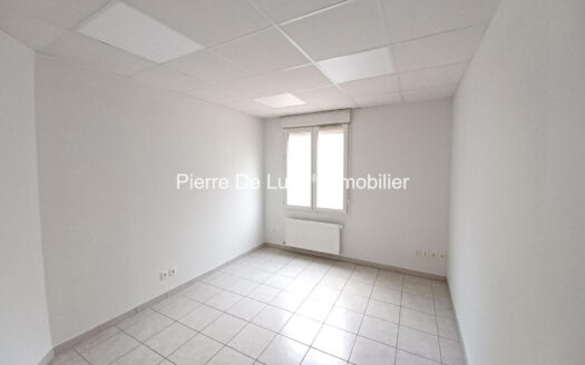 Bureau À louer 4 pièce(s) 56 m²