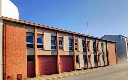 Bureau À vendre 523 m²