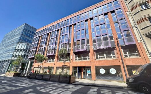 Bureau À louer 467 m²