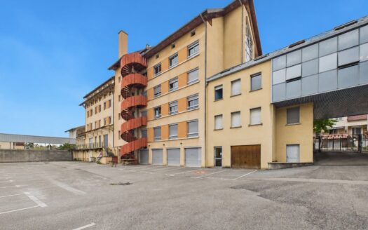 Bureau À vendre  24 pièce(s) 601 m²